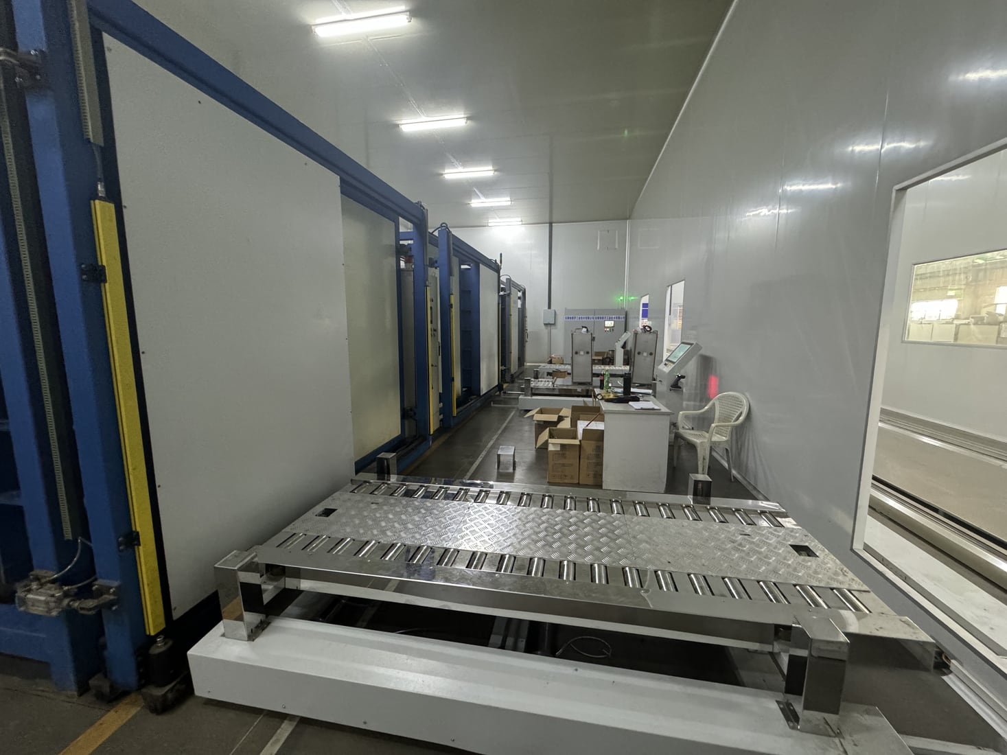 Switchgear Gas Tank Helium Leak and Handling Automation Line Customer Case